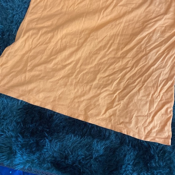 Peach tank top - Picture 12 of 17